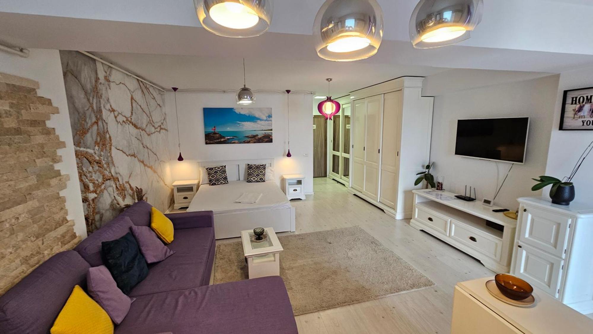 Airport Residence 3 Отопени Екстериор снимка