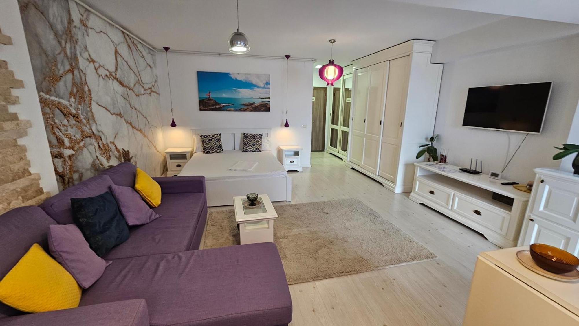 Airport Residence 3 Отопени Екстериор снимка