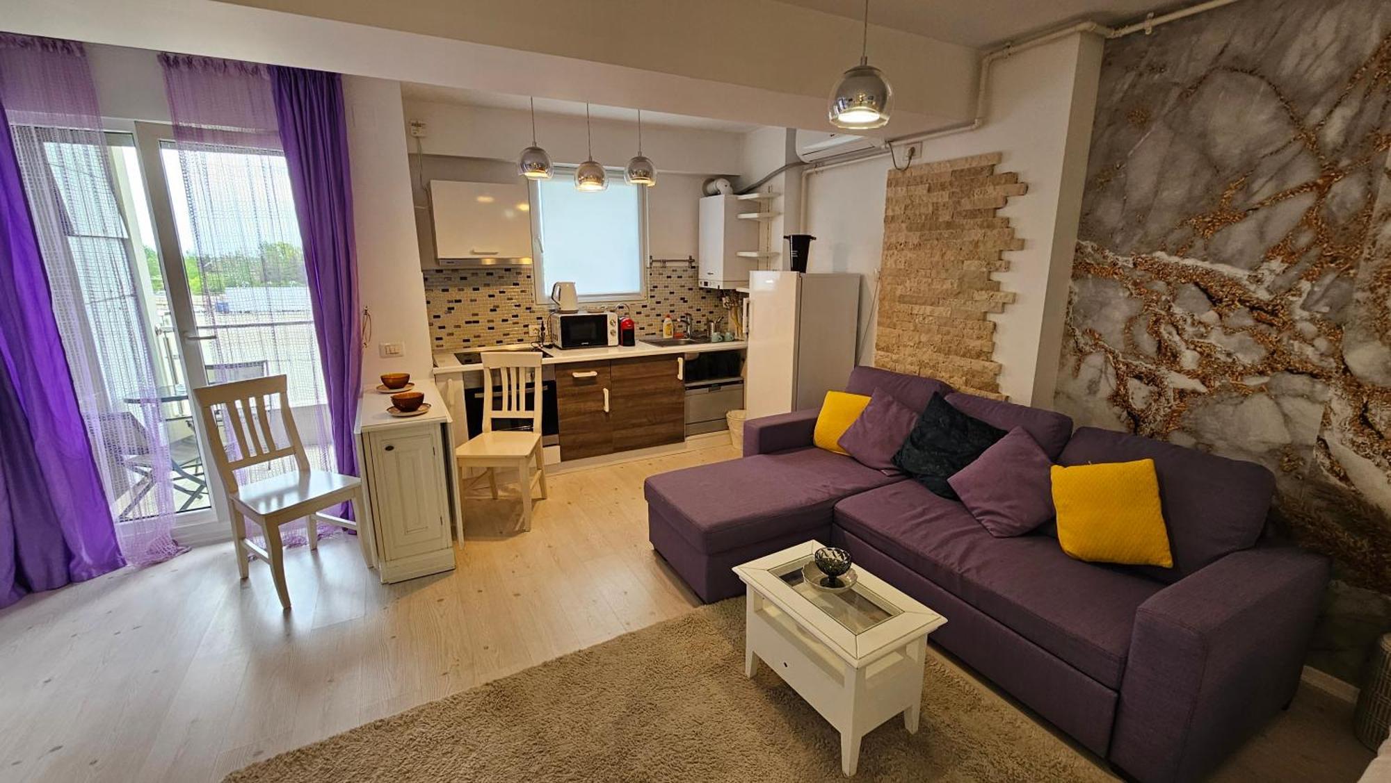 Airport Residence 3 Отопени Екстериор снимка
