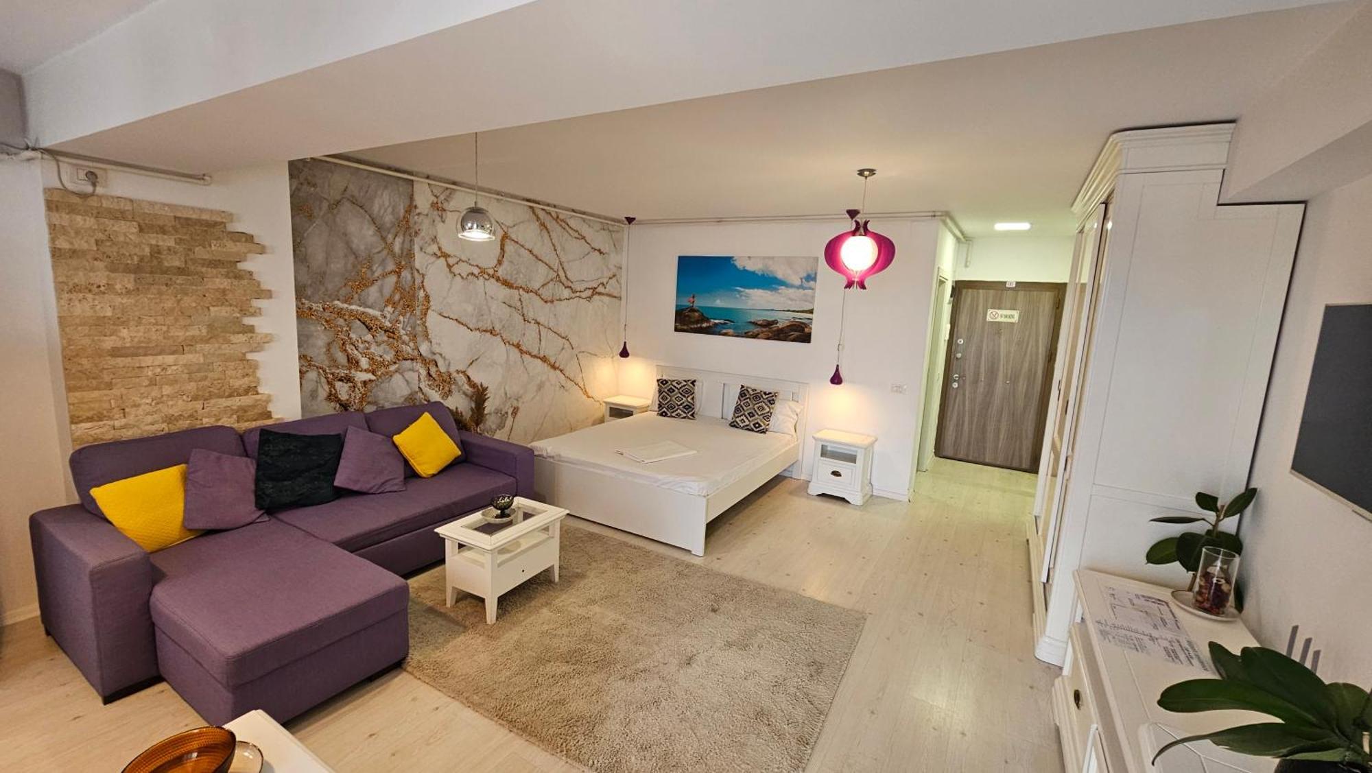 Airport Residence 3 Отопени Екстериор снимка