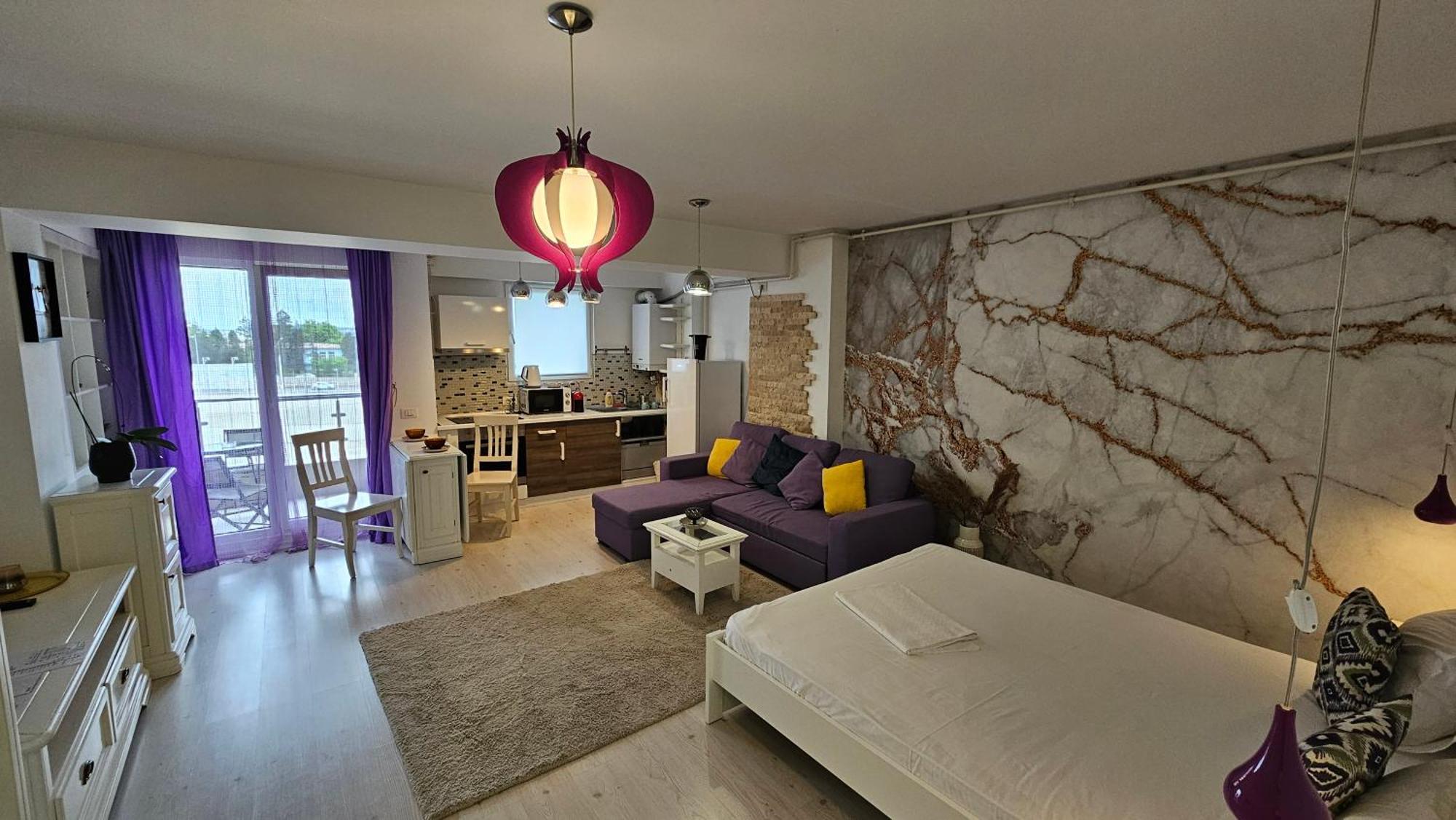 Airport Residence 3 Отопени Екстериор снимка